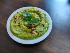Read more about the article Hummus 101 (with 3 colorful recipes)